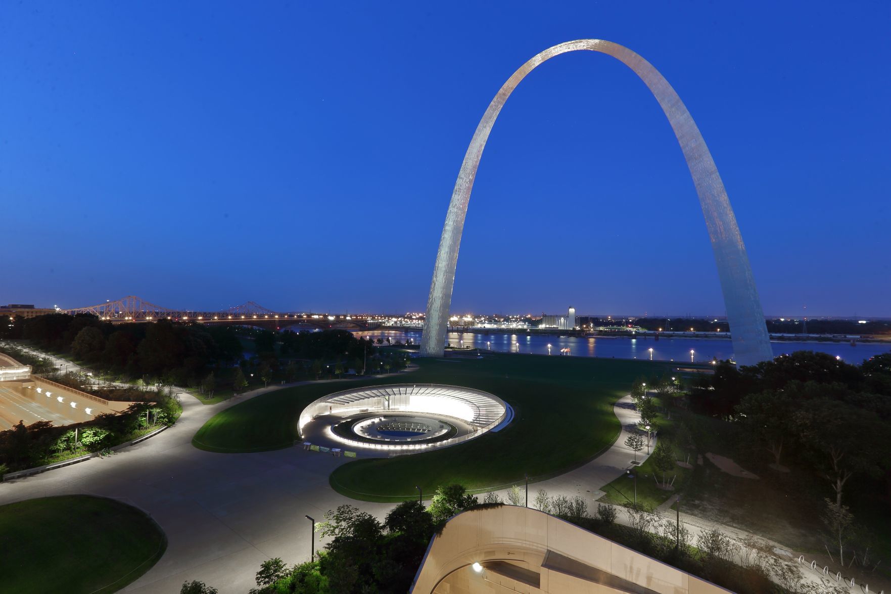 St. Louis Arch and redesigned entrance